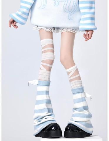 Chaussettes montantes rayées bleu et blanc avec ailes décoratives