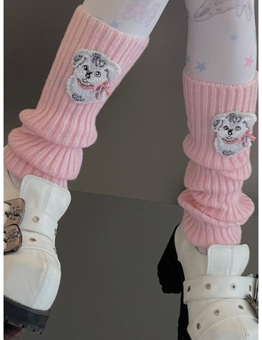 Chaussettes montantes tricotées roses avec patch chien