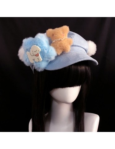 Béret Lolita bleu clair orné d'une étoile et d'un ours en peluche