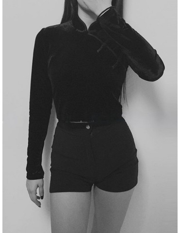 Haut Cheongsam court en velours noir avec nouage Pipa