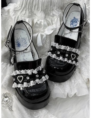 Escarpins Dark Sweetheart : Plateformes noires vernies Jirai Kei avec