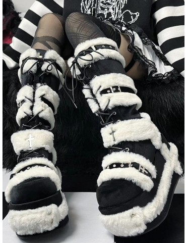 Bottines montantes noires Y2K à plateforme 9cm - Accents croisés et dé