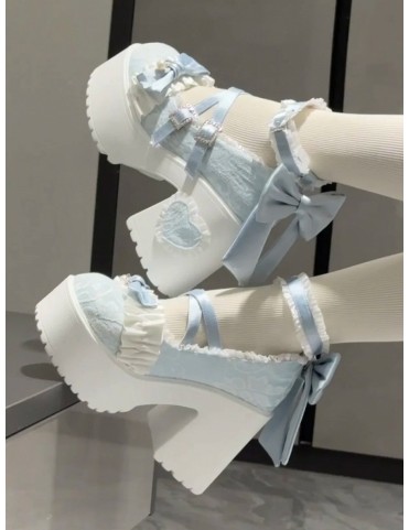 Escarpins Lolita bleu pastel à plateforme et cristaux